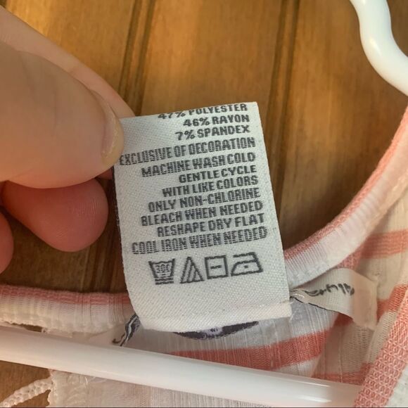 American Rag Pink Striped V-Neck Cropped Tee - Juniors XL - Picture 4 of 7